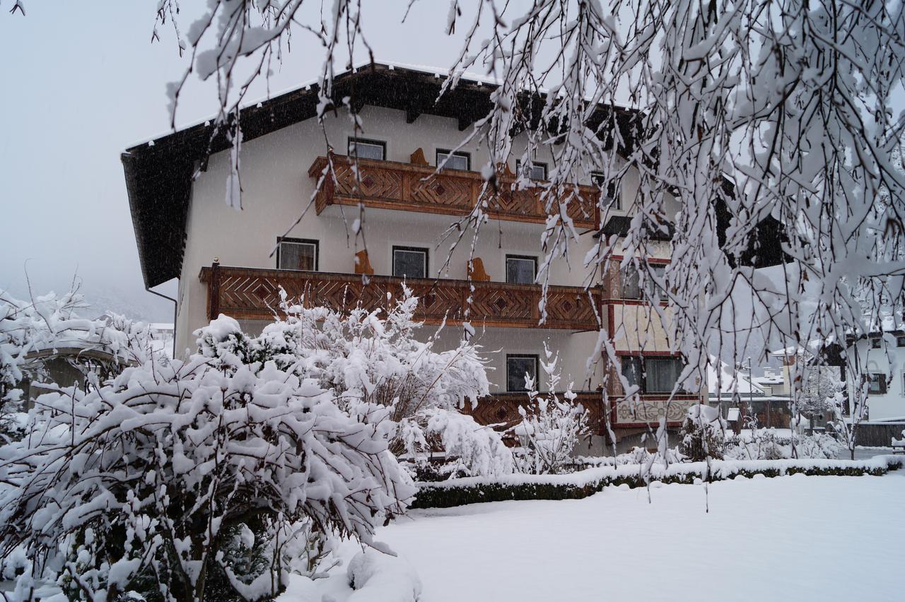 Hotel Alpenrose 3*